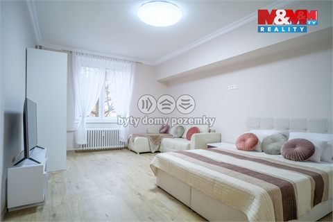 Pronájem bytu 1+1, 40 m² - 0