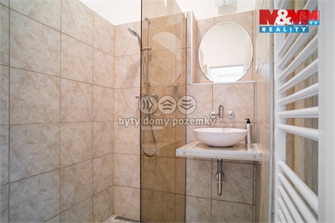 Pronájem bytu 1+1, 40 m² 2