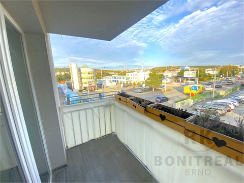 Pronájem bytu 1+1, 50 m² 2