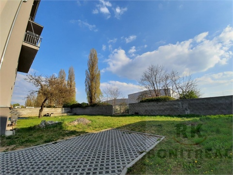 Pronájem bytu 1+1, 50 m² 10