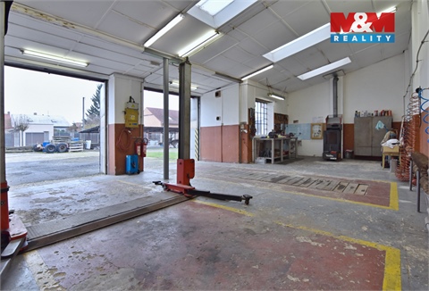 Pronájem obchodních prostor, 2 357 m² - 2