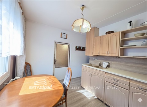 Pronájem bytu 3+1, 68 m² 0