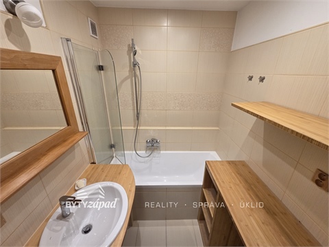 Pronájem bytu 3+1, 68 m² - 8