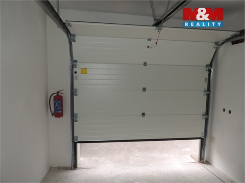 Pronájem garáže, 21 m² - 2