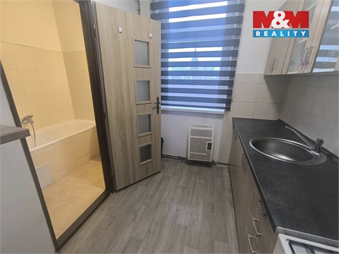 Pronájem bytu 1+1, 31 m² 6