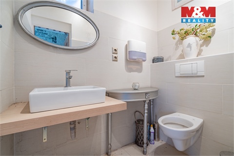 Prodej rodinného domu, 206 m² - 22