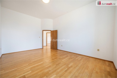Pronájem bytu 3kk, 93 m² - 12