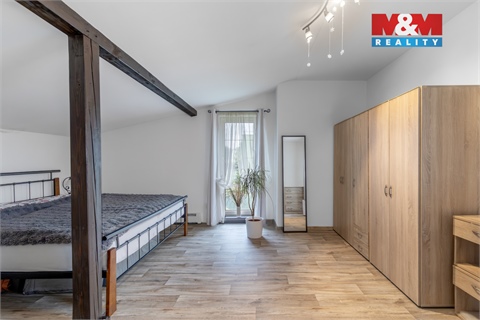 Prodej rodinného domu, 298 m² - 2