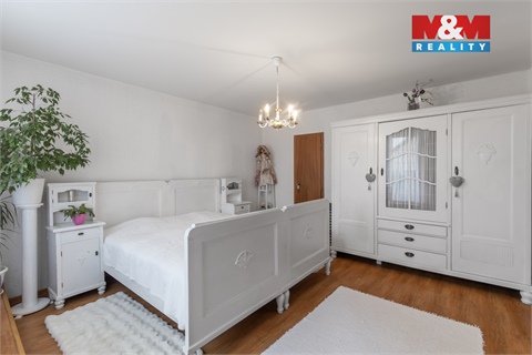 Prodej rodinného domu, 298 m² - 8