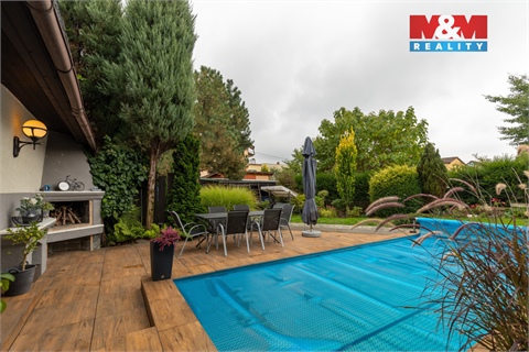 Prodej rodinného domu, 298 m² 2