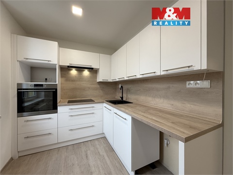 Pronájem bytu 2+1, 56 m² 0