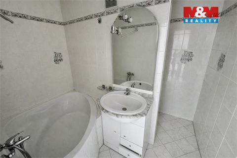 Prodej bytu 1+1, 45 m² - 10