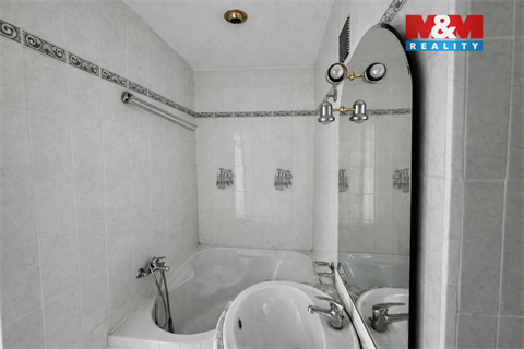 Prodej bytu 1+1, 45 m² - 12