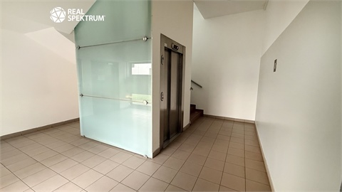 Pronájem bytu 1kk, 40 m² 6