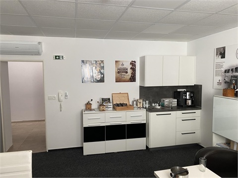 Pronájem výrobního objektu, 640 m² - 8