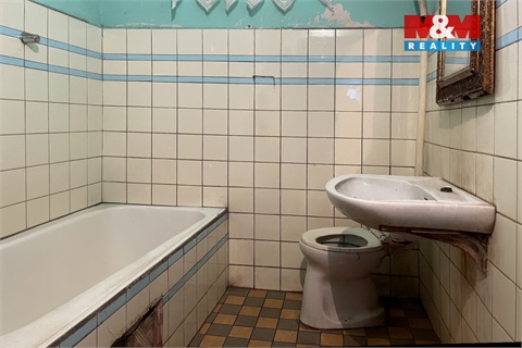 Prodej rodinného domu, 200 m² - 8