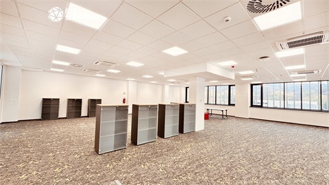 Pronájem kanceláře, 420 m² - 14