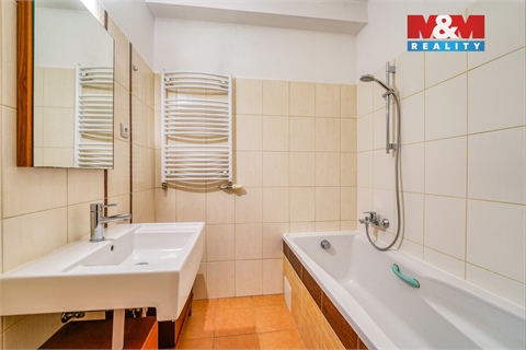 Pronájem bytu 3kk, 104 m² 12