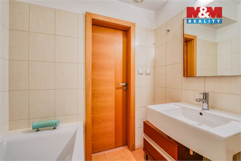 Pronájem bytu 3kk, 104 m² - 12