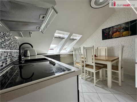 Pronájem bytu 2+1, 55 m² - 0