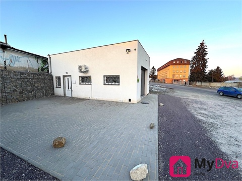 Pronájem obchodních prostor, 60 m² 0