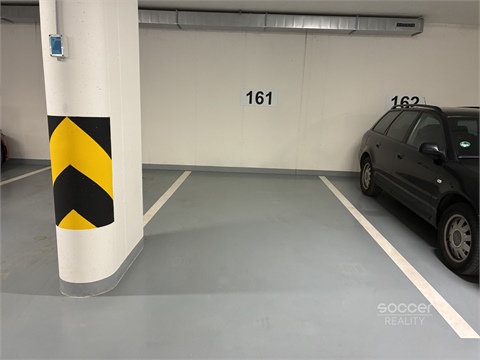 Pronájem parkovacího místa, 13 m² - 0