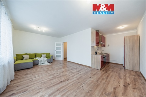 Pronájem bytu 1kk, 38 m² 0