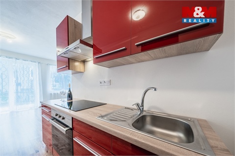 Pronájem bytu 1kk, 38 m² - 0