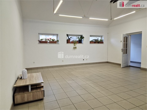 Pronájem komerčního objektu, 79 m² - 2