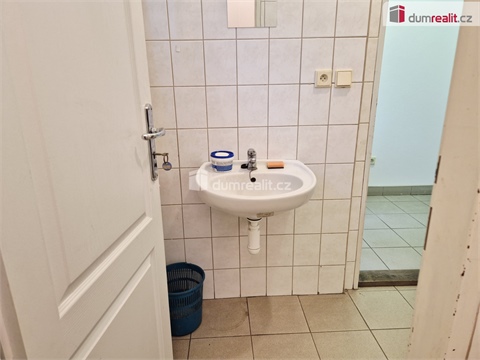 Pronájem komerčního objektu, 79 m² 26