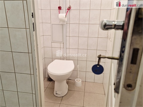 Pronájem komerčního objektu, 79 m² 24