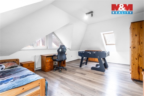 Prodej rodinného domu, 142 m² - 14