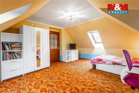 Prodej rodinného domu, 142 m² 14