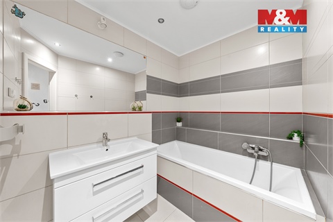 Prodej bytu 4+1, 82 m² - 12