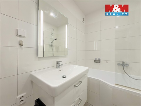 Prodej bytu 2+1, 51 m² 14