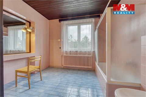 Prodej rodinného domu, 324 m² - 20