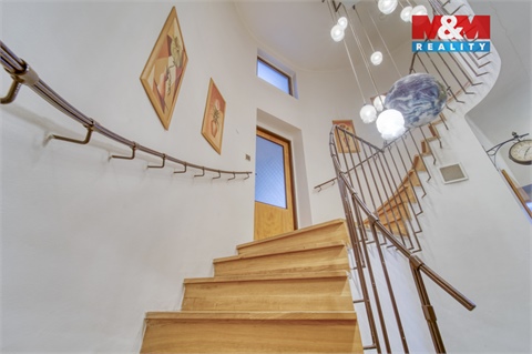 Prodej rodinného domu, 324 m² - 14