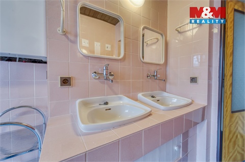 Prodej rodinného domu, 324 m² - 22