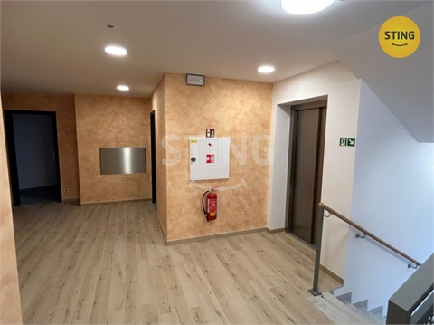 Pronájem bytu 1kk, 35 m² 12
