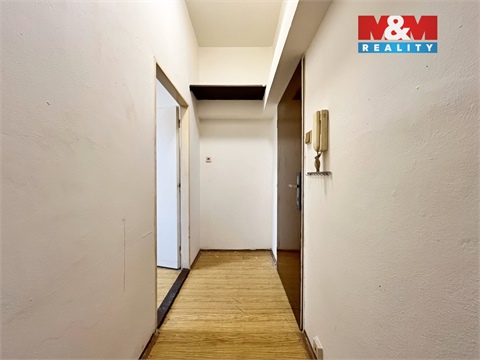 Pronájem bytu 1+1, 38 m² 12