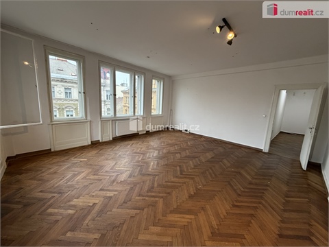 Pronájem kanceláře, 82 m² - 0