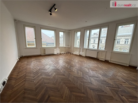 Pronájem kanceláře, 82 m² 0