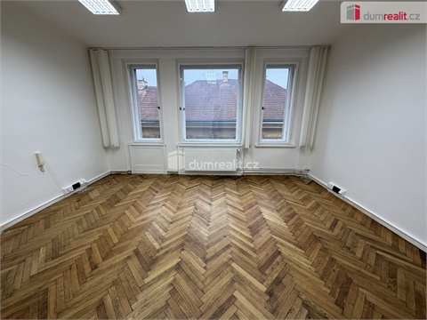 Pronájem kanceláře, 35 m² 0