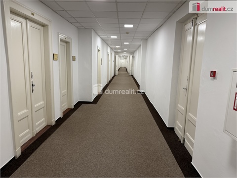 Pronájem kanceláře, 143 m² 12