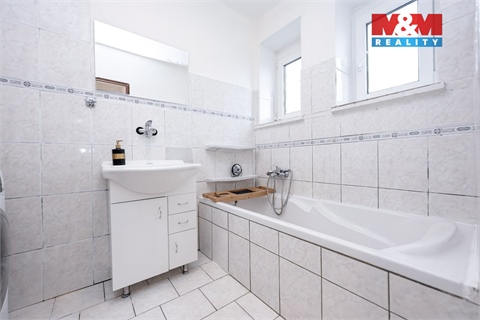 Prodej bytu 3kk, 72 m² - 12