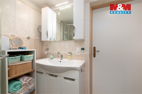 Prodej rodinného domu, 202 m² - 28