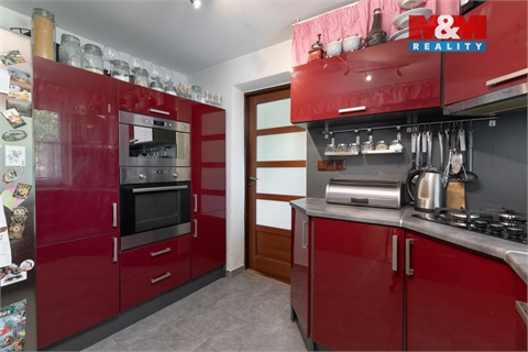 Prodej rodinného domu, 202 m² - 2