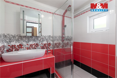 Prodej rodinného domu, 202 m² 4