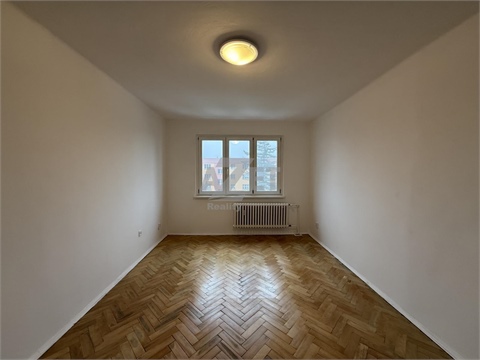 Pronájem bytu 1+1, 38 m² - 4