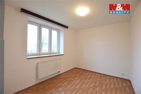 Pronájem bytu 1+1, 28 m² 2